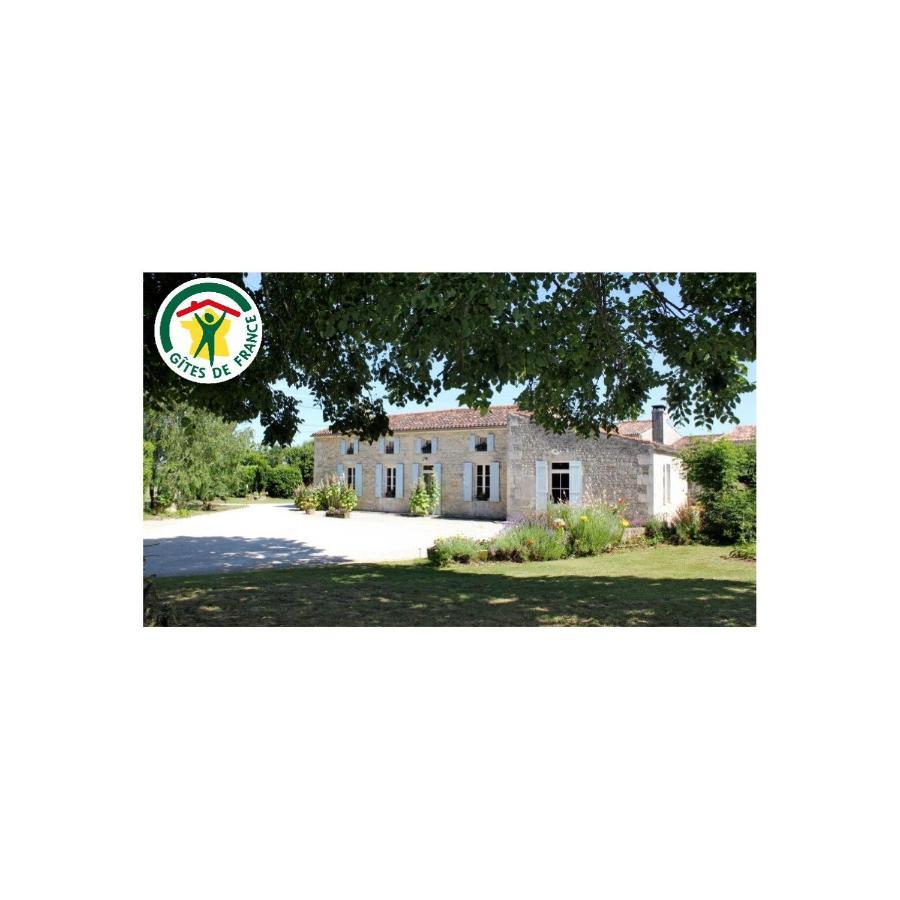 Chambres D'Hotes Domaine Le Fragnaud Saint-Porchaire Kültér fotó